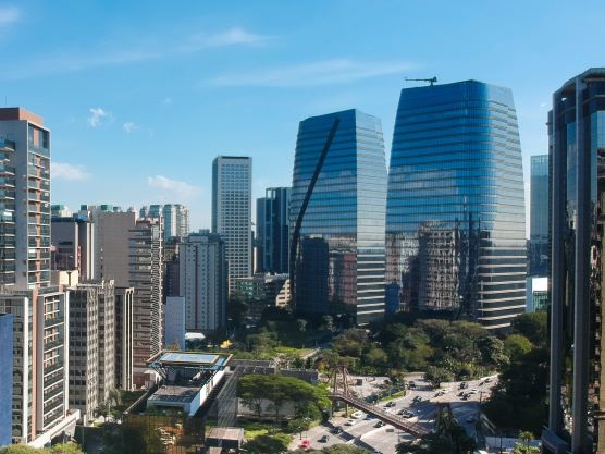 Horizonte de São Paulo, Brasil - Edifícios de Escritórios Icônicos para o Curso de Escritórios no Brasil“- Curso Online Avançado sobre o Mercado Imobiliário de escritórios Brasileiro